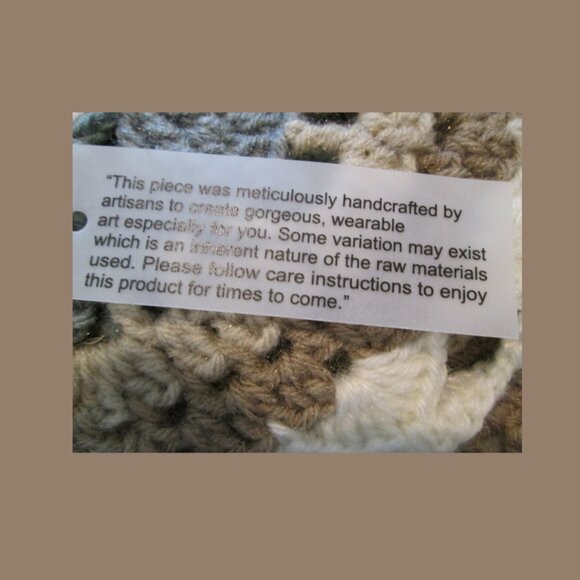 🌞 Sunshine Shawl by Saachi Hand Crocheted Elegance from India - Picture 11 of 14